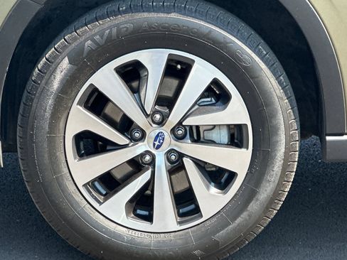 Used 2022 Subaru Outback Premium AWD/4WD image 32