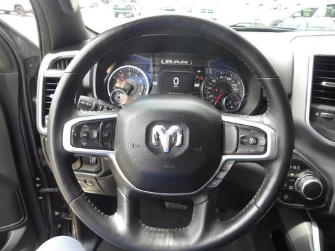 Used 2022 RAM 1500 Big Horn AWD/4WD image 11