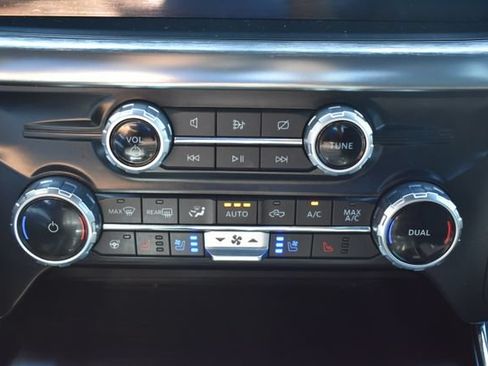 Used 2023 Ford F150 Lariat w/ Equipment Group 502A High AWD/4WD image 35