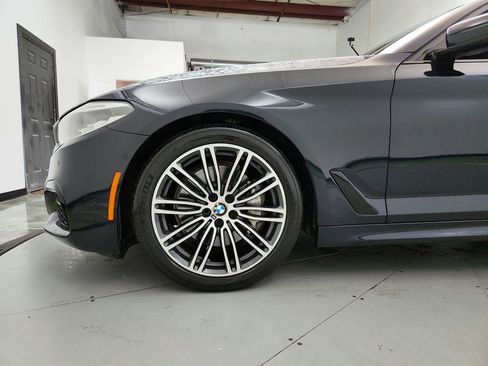 Used 2019 BMW 530i 530i w/ M Sport Package image 32