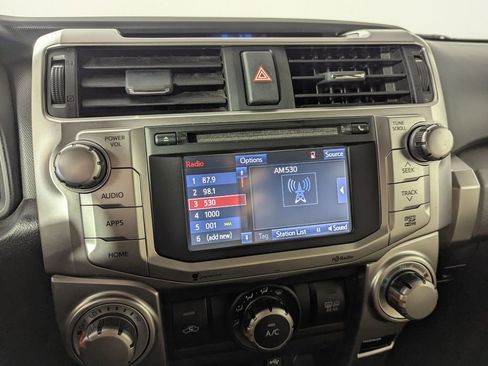 Used 2014 Toyota 4Runner SR5 AWD/4WD image 11
