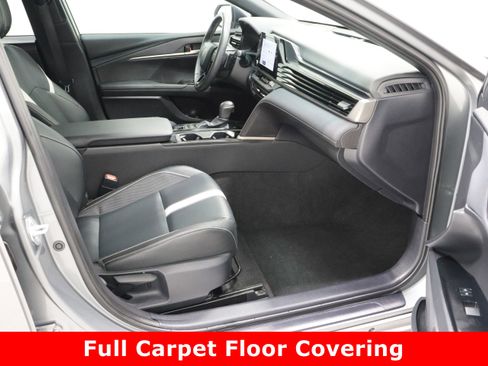 Used 2025 Toyota Camry SE image 37