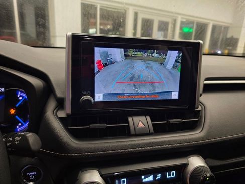 Used 2024 Toyota RAV4 AWD Hybrid image 22