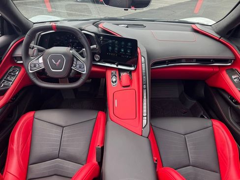 Used 2023 Chevrolet Corvette Stingray Premium Conv w/ Z51 Performance Package image 46