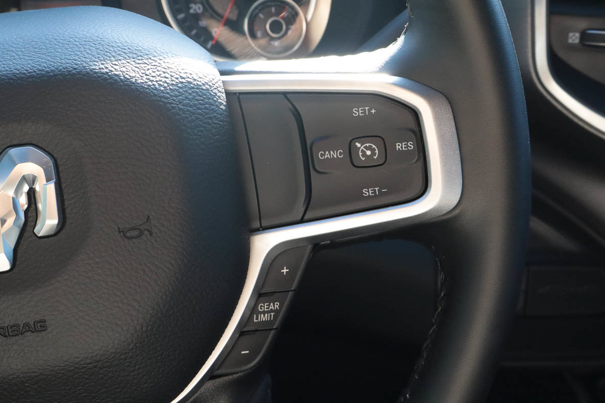 Used 2024 RAM 2500 Big Horn w/ Night Edition AWD/4WD image 33