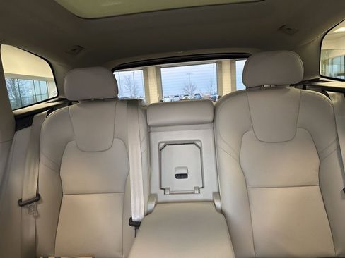 New 2025 Volvo XC60 B5 Plus w/ Protection Package Premier image 14