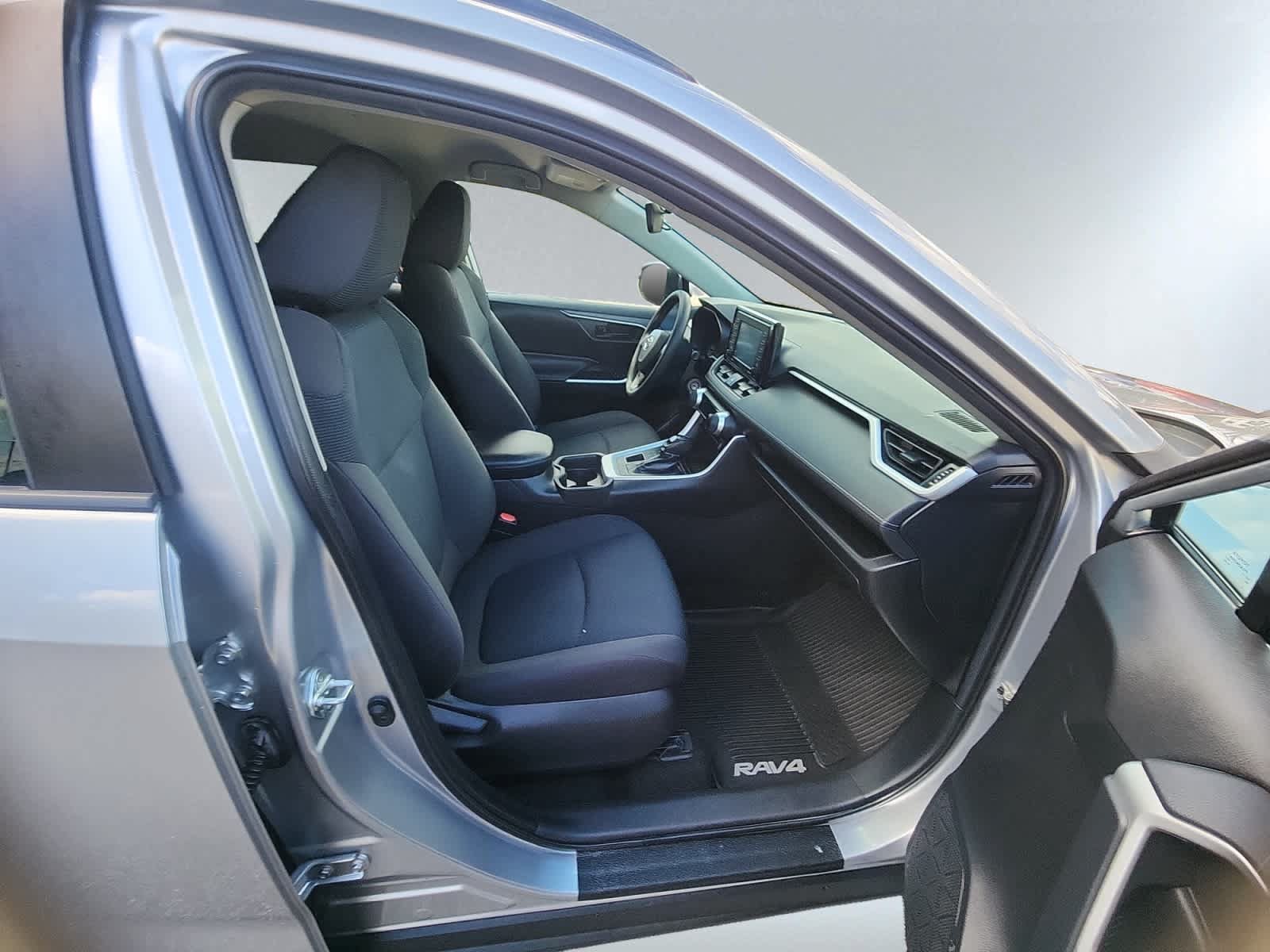 Used 2020 Toyota RAV4 LE w/ All Weather Liner Package AWD/4WD image 7