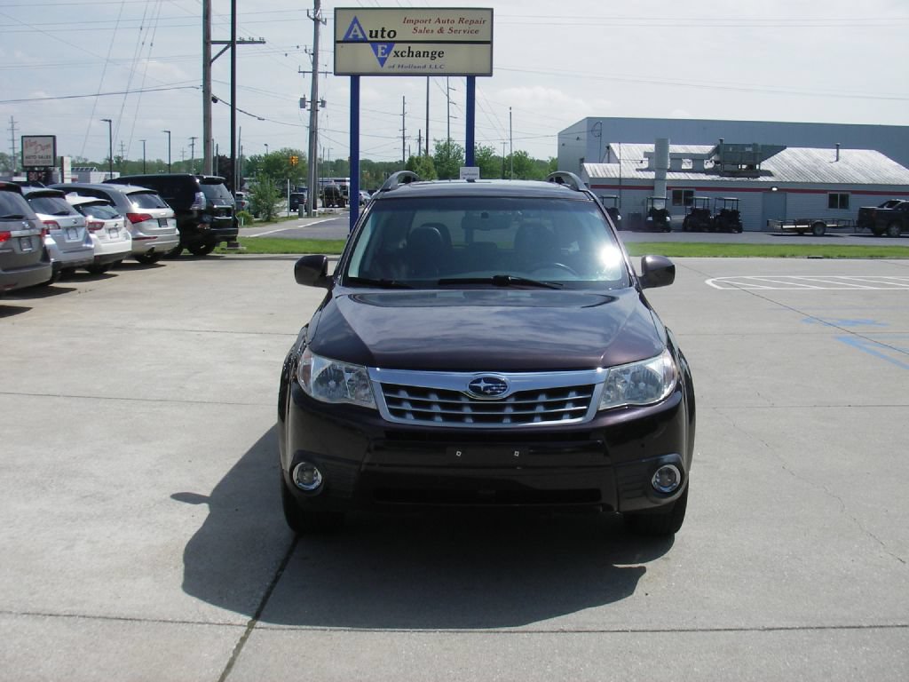Used 2013 Subaru Forester 2.5X Limited AWD/4WD image 12