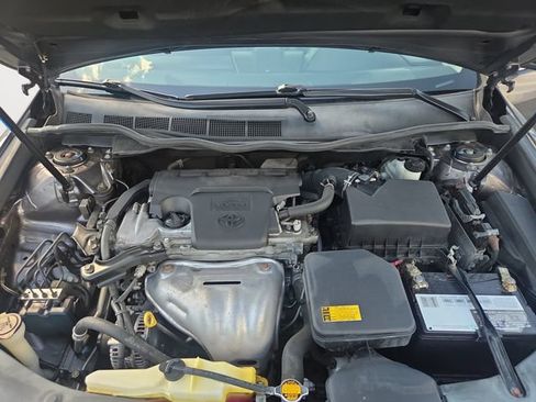 Used 2014 Toyota Camry SE FWD image 29