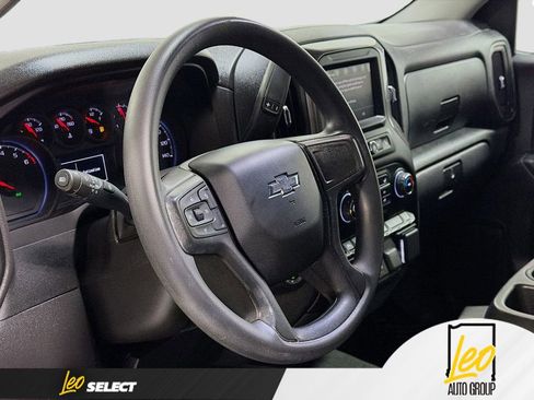 Used 2023 Chevrolet Silverado 1500 Custom Trail Boss w/ LPO, Dark Essentials Package image 11