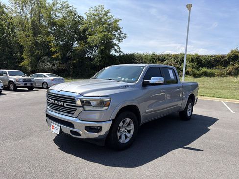 Used 2020 RAM 1500 Laramie AWD/4WD image 1