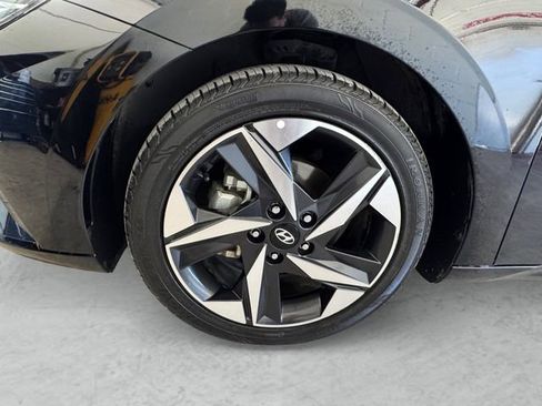 Used 2023 Hyundai Elantra Limited FWD image 23