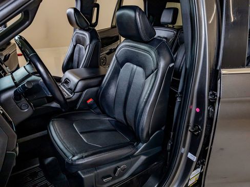 Used 2021 Ford Expedition Max Limited image 26