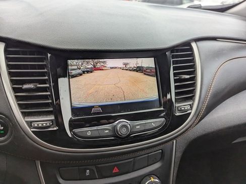 Used 2020 Chevrolet Trax LT w/ Driver Confidence Package image 14