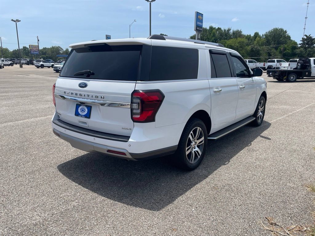 Used 2022 Ford Expedition Max Limited RWD image 6