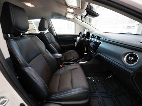 Used 2018 Toyota Corolla SE image 26