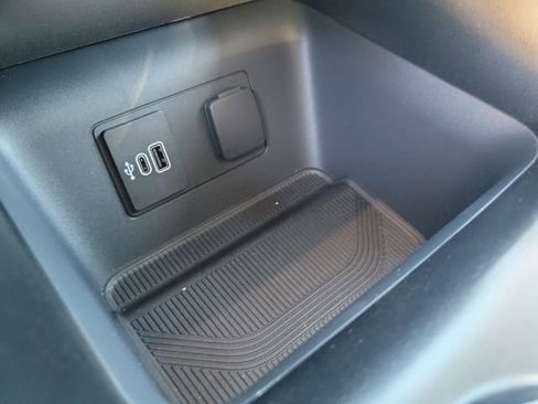 New 2026 Ford Explorer Active w/ Active Comfort Package image 10