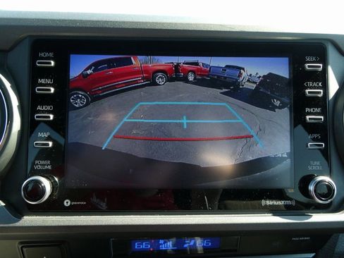 Used 2022 Toyota Tacoma TRD Off-Road w/ Technology Package image 29