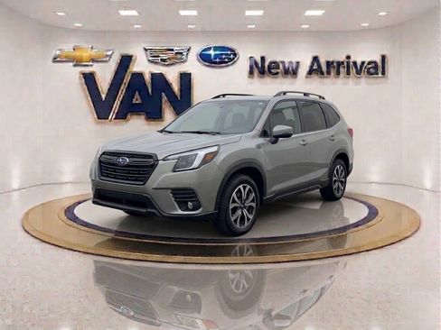 Used 2025 Subaru Forester Premium w/ Convenience Package #1 AWD/4WD image 1
