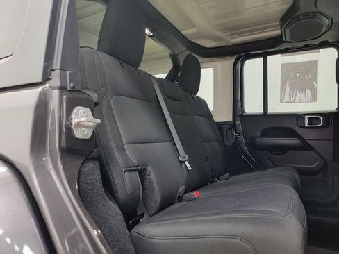 Certified 2021 Jeep Wrangler Unlimited Sahara image 19