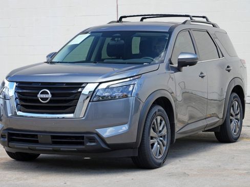Used 2023 Nissan Pathfinder SV FWD image 44