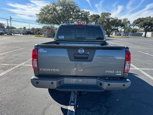 Used 2017 Nissan Frontier PRO-4X w/ Pro-4x Luxury Package image 7