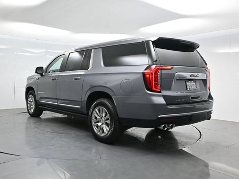 Used 2022 GMC Yukon XL Denali AWD/4WD image 5
