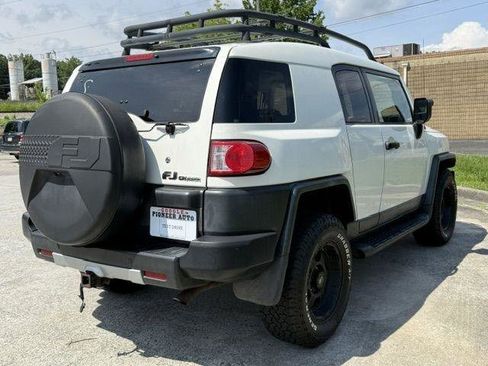 Used 2010 Toyota FJ Cruiser 4WD image 10