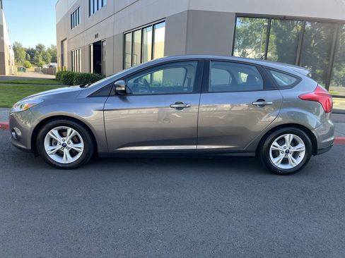 Used 2014 Ford Focus SE FWD image 6