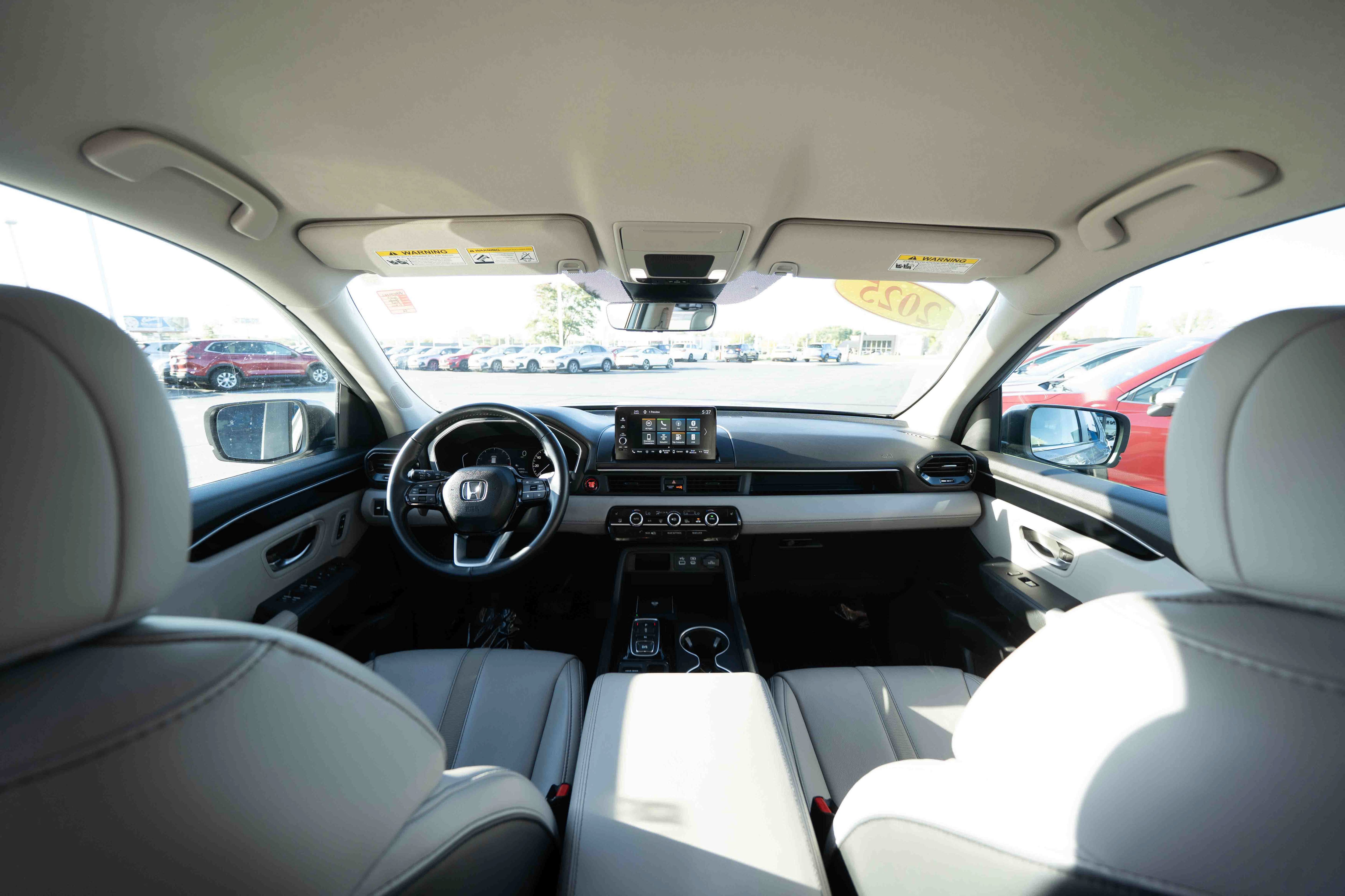 Used 2025 Honda Pilot EX-L image 19