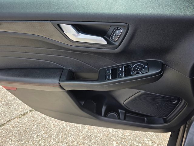 Used 2024 Ford Escape ST-Line w/ Tech Pack #1 AWD/4WD image 21