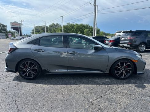 Used 2018 Honda Civic Sport image 6