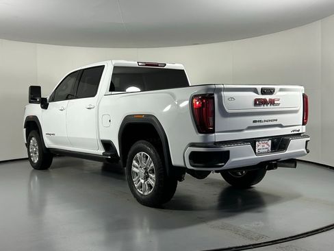 Used 2023 GMC Sierra 3500 AT4 image 5
