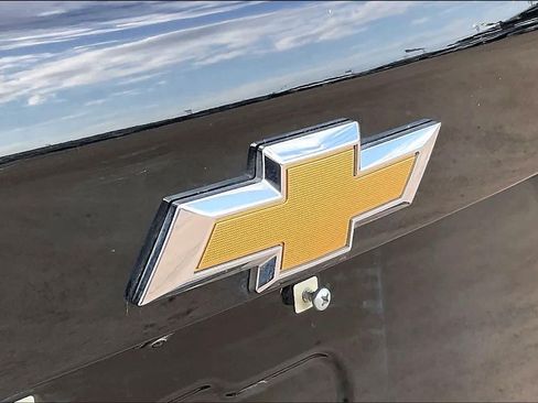 Used 2025 Chevrolet Equinox LT FWD image 30