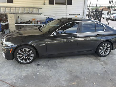 Used 2015 BMW 528i xDrive Sedan AWD/4WD image 16