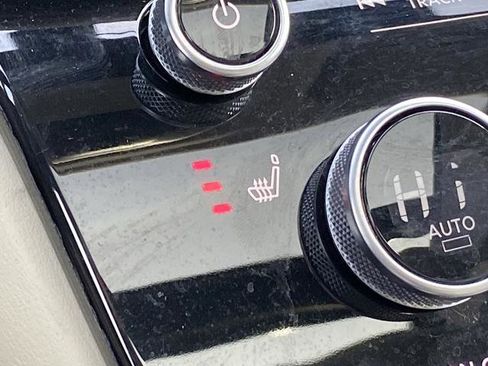Used 2023 INFINITI QX60 Luxe AWD/4WD image 10