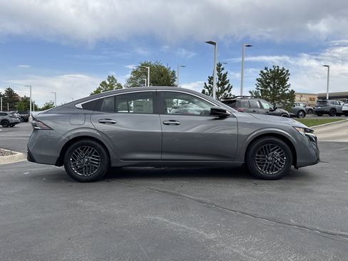 New 2026 Nissan Sentra SV w/ SV Convenience Package FWD image 2