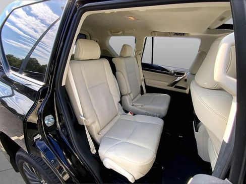 Used 2023 Lexus GX 460 Premium AWD/4WD image 19