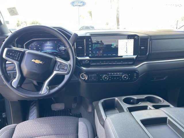 Used 2025 Chevrolet Silverado 1500 LT w/ Z71 Off-Road Package AWD/4WD image 20