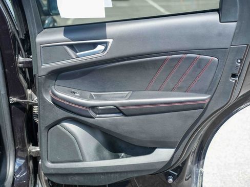 Used 2024 Ford Edge ST-Line AWD/4WD image 19