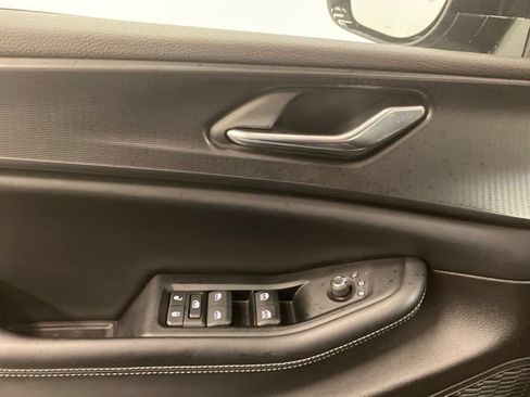 Used 2024 Jeep Grand Cherokee L Altitude AWD/4WD image 19