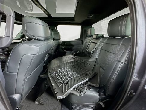 Used 2025 Toyota Tundra Limited image 18