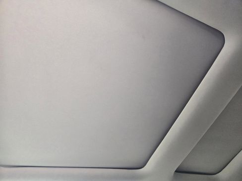Used 2012 Ford Edge Limited FWD image 21