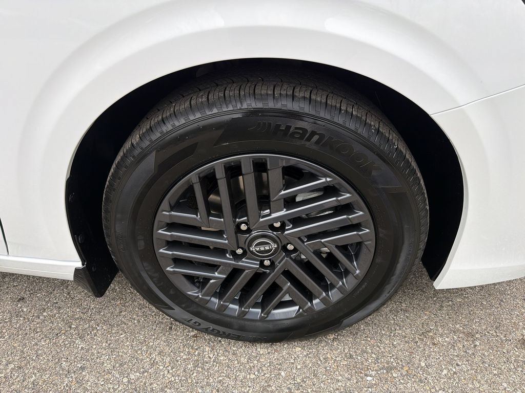 Certified 2026 Nissan Sentra SV w/ SV Convenience Package FWD image 16
