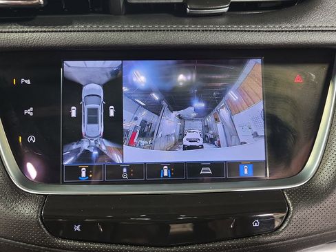 Used 2023 Cadillac XT5 Premium Luxury w/ Technology Package AWD/4WD image 24