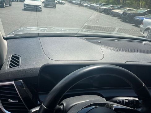 Used 2025 Kia Seltos S image 31