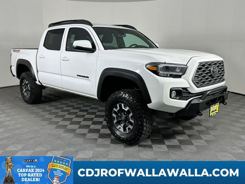 Used 2023 Toyota Tacoma TRD Off-Road image 1