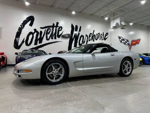 Used 2002 Chevrolet Corvette Convertible w/ Preferred Equipment Group2 RWD image 25