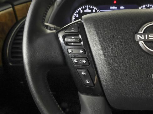 Used 2021 Nissan Armada SL w/ Captain's Chairs Package AWD/4WD image 29