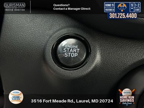 Used 2025 Hyundai Venue Limited FWD image 24